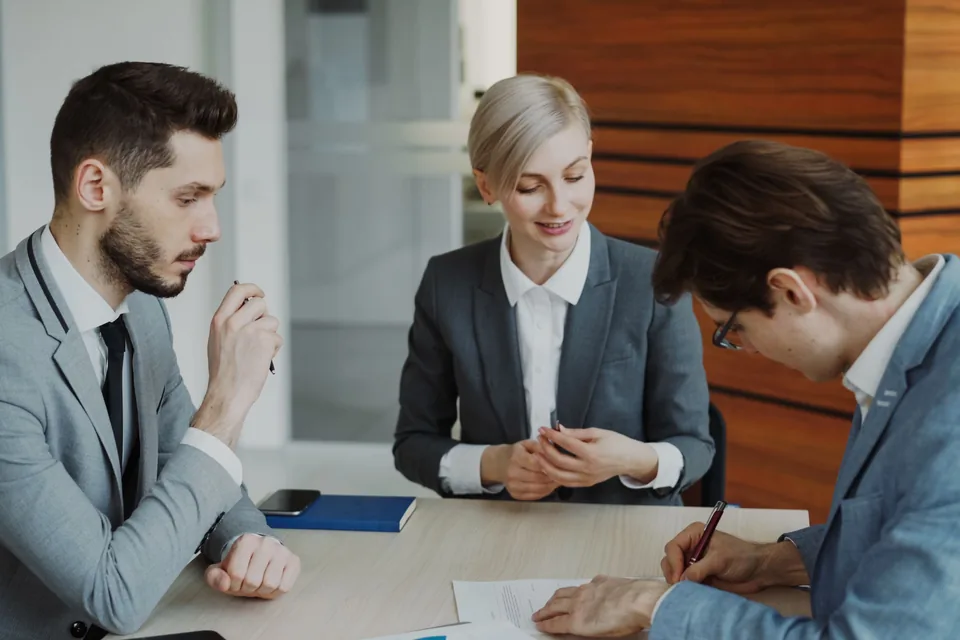 Werkgever bespreekt directe indiensttreding of staffing